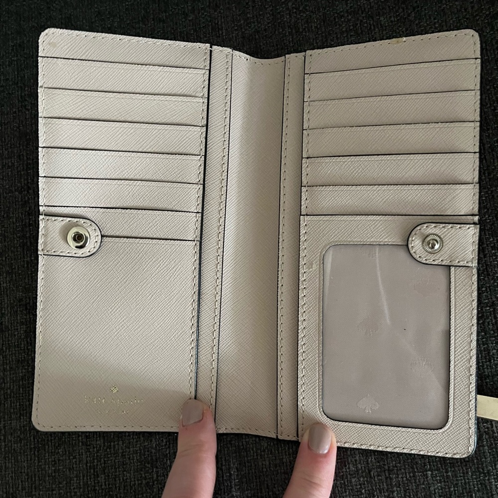 Kate Spade Wallet - Picture 3 of 3